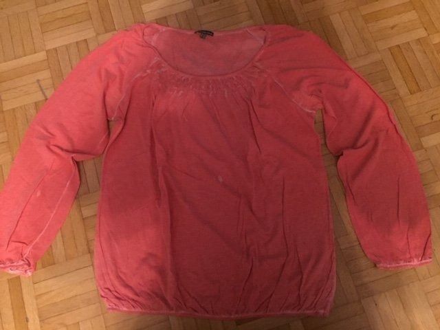Maglioni & Felpe: Damen Pullover Grösse 42 – Usato da Emmen venduto da Aribini