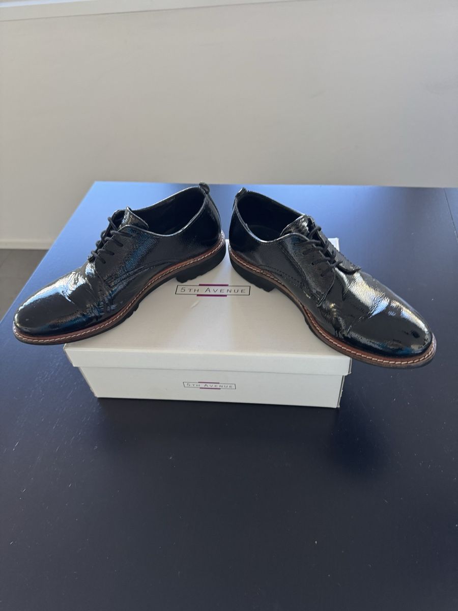 Scarpe da donna: Lackschuhe, Schwarz, Grösse 39 – Nuovo (secondo la descrizione) da Zürich venduto da Jen10 7
