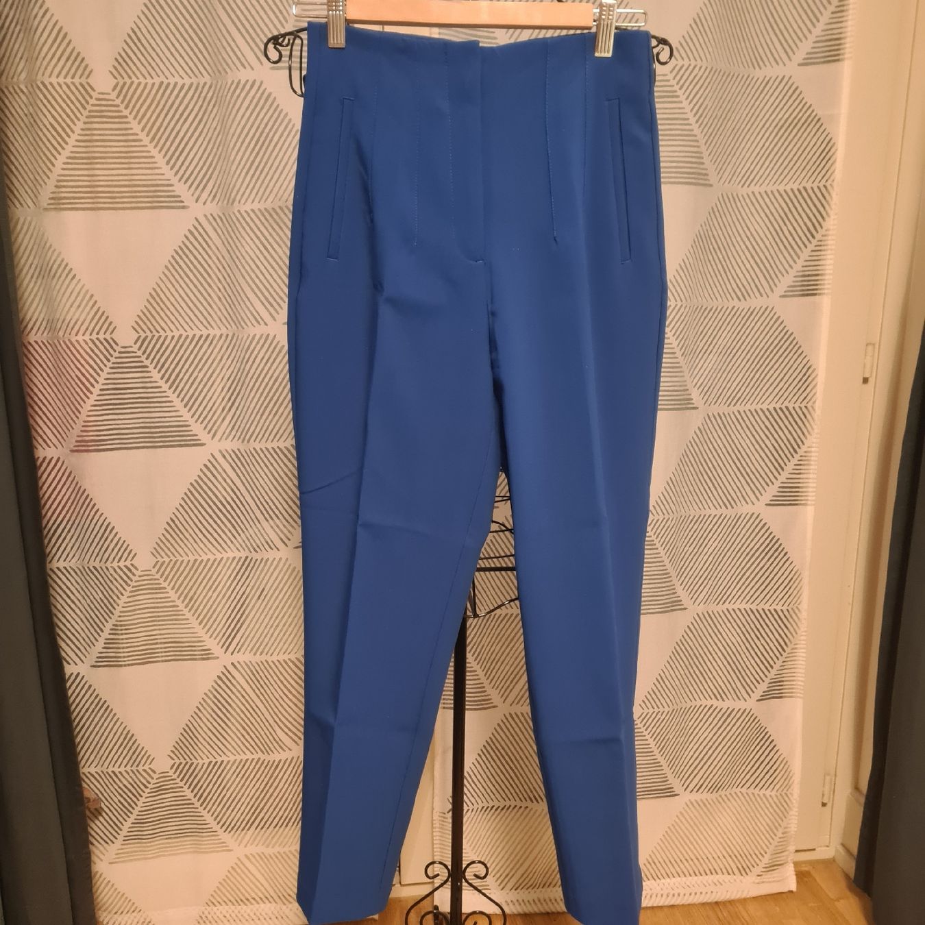 Zara Pantaloni: hose von zara gr S – Nuovo (secondo la descrizione) da zürich venduto da janjaz