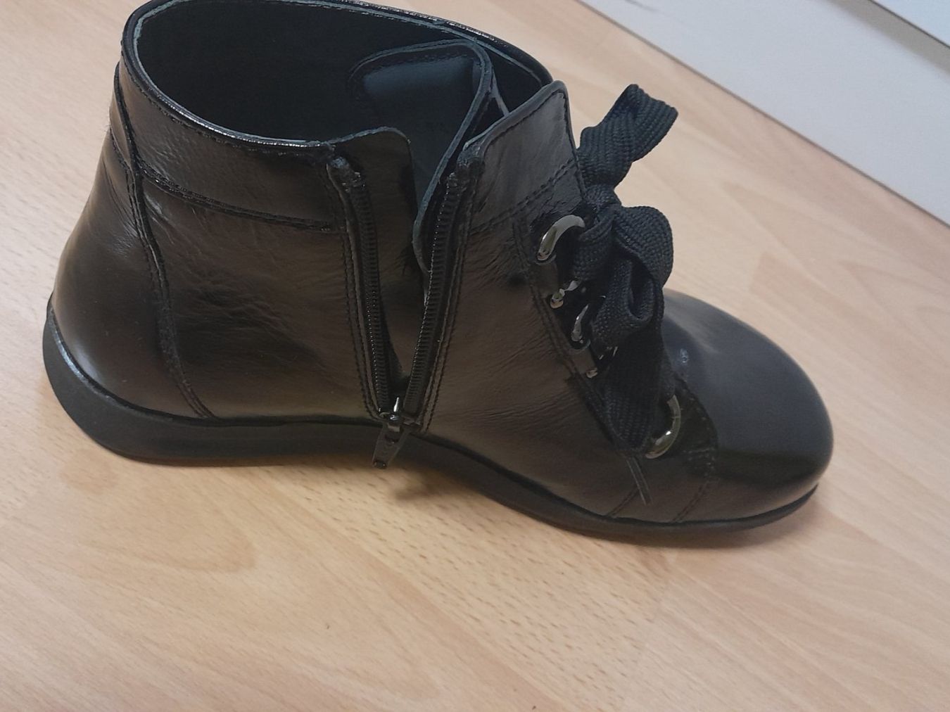 Helvesko Scarpe da donna: HELVESKO  **NEUE **Extrabreit Größe 39 – Nuovo e nell'imballaggio originale da regensdorf venduto da nacobra 4