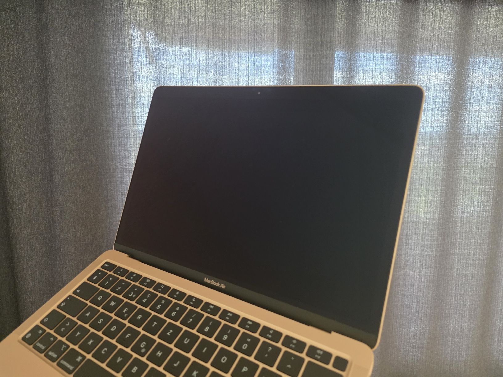 Apple Notebooks: Apple MacBook Air M1 TOP Zustand,  – Gebraucht aus Biberist von Volo28 5