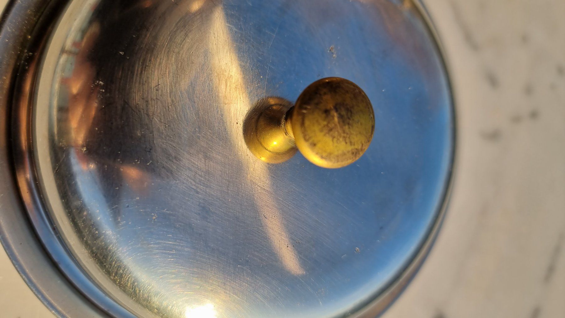 Ciotole: Schale mit Deckel aus Metall 16 – Usato da Wald ZH venduto da Martin79 2