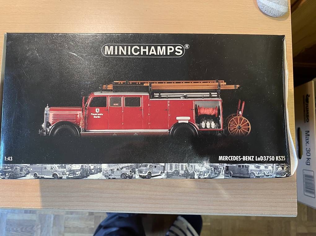 Minichamps Modellini d'auto: MERCEDES-BENZ LoD3750 KS25 – Usato da bôle venduto da Pilou83 3