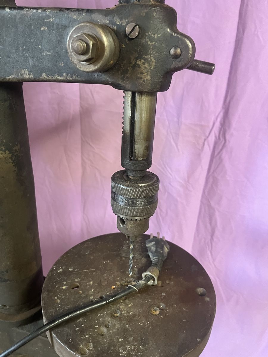 Tutte le macchine: Standbohrmaschine / antik  Style! – Usato da Yvonand venduto da molino63 2