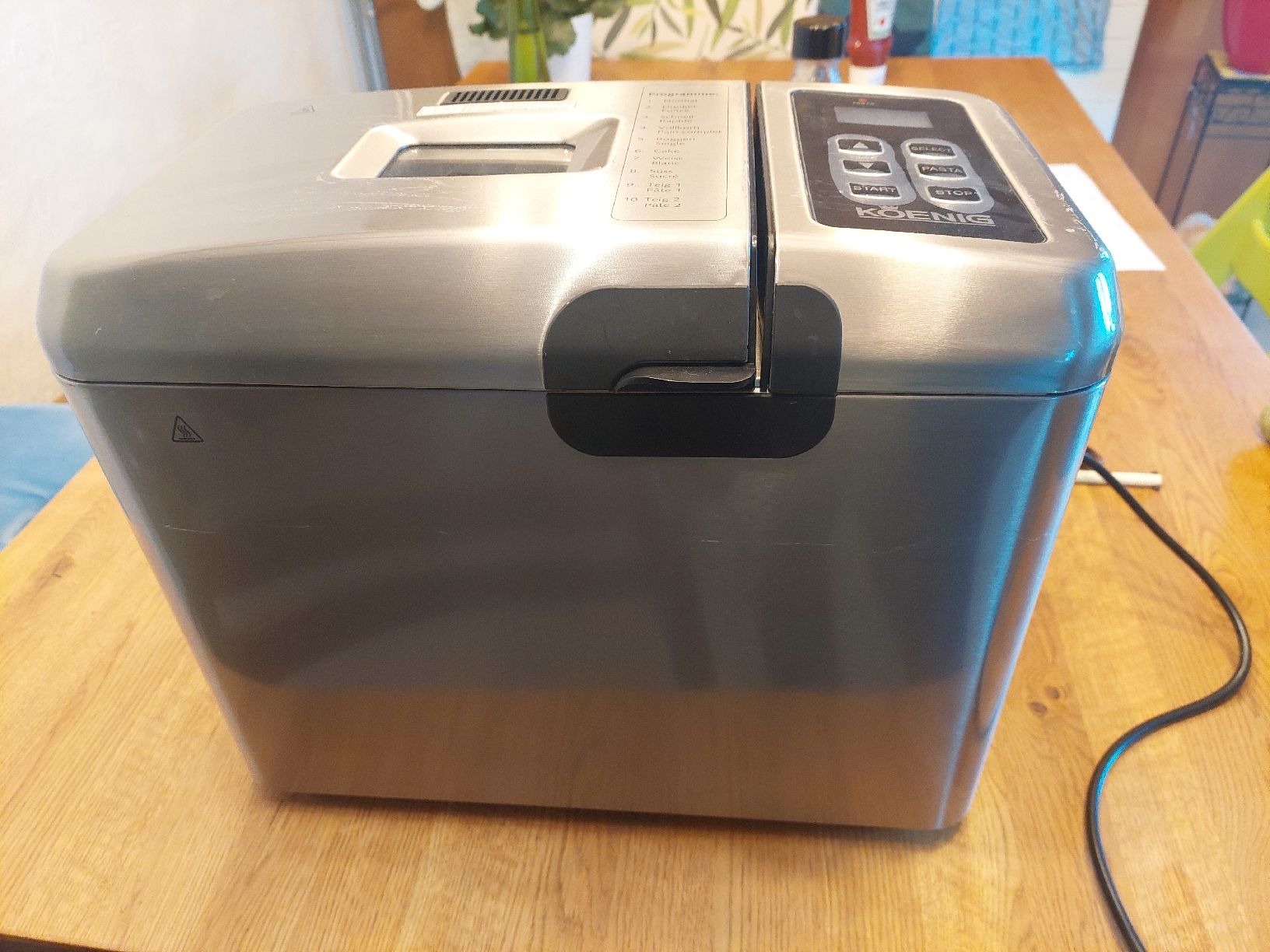 Küchengeräte: Brotbackautomat von König – Gebraucht aus Treiten von Lamm99