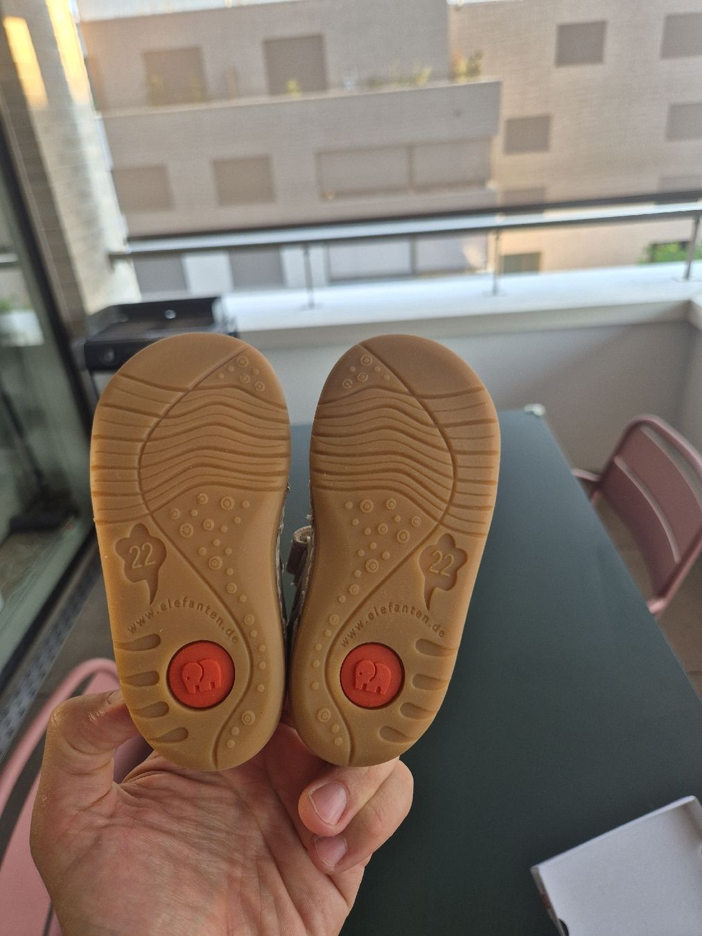 Chaussures garçon: Sandales Elefanten cuir beige taille 22 – Neuf avec emballage d'origine à Chêne-Bougeries par LeTudor 2