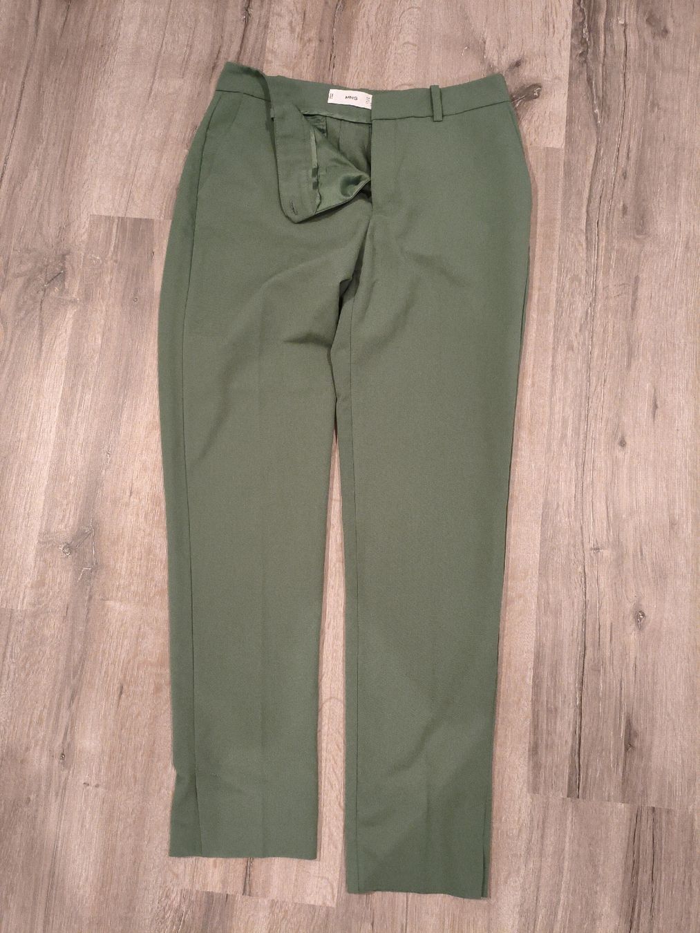Mango Hosen: pantaloni mango – Gebraucht aus Bioggio von OresteIronix
