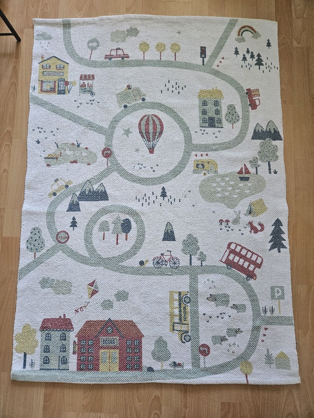 Teppiche: Kinder Spielteppich 130x90 cm – Gebraucht aus Zürich von Kris8050 1