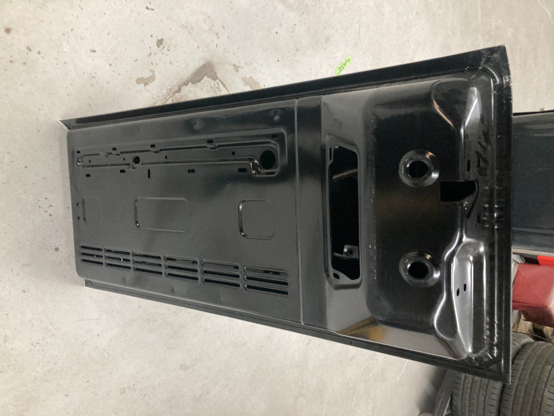 Jeep Tutti pezzi di ricambio auto: Jeep Wrangler JK Heckklappe 68079246AA – Nuovo e nell'imballaggio originale da Cham venduto da WB2223 4