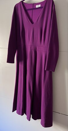 Schönes Coast Curve Kleid lila Gr. 48 