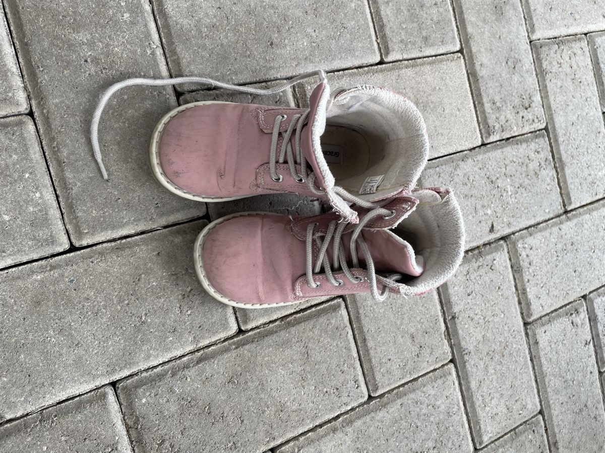 Schuhe für Mädchen: Winterschuhe  – Gebraucht aus Full-Reuenthal von Mimi_1986