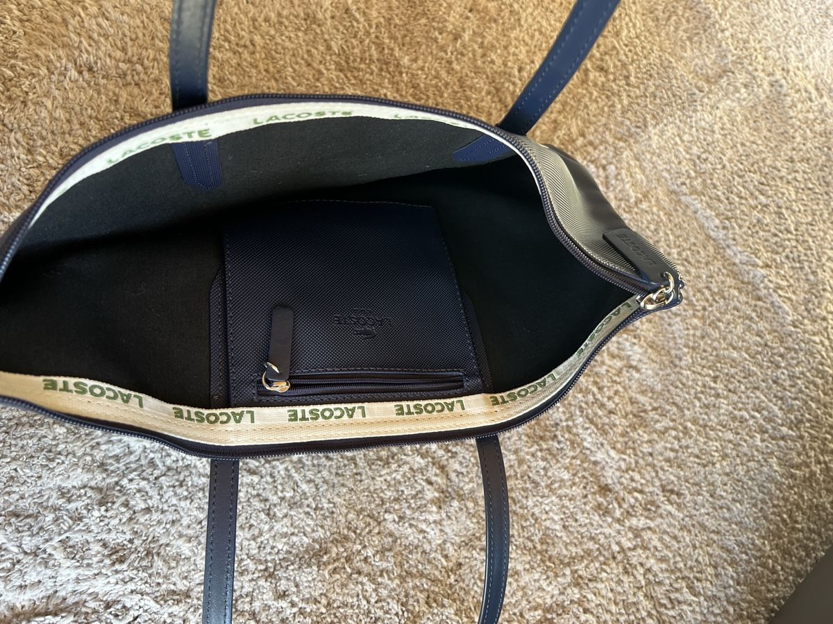 Lacoste Sacs femmes: Sac Lacoste – Neuf (Voir description) à savièse par karukeragwada 2