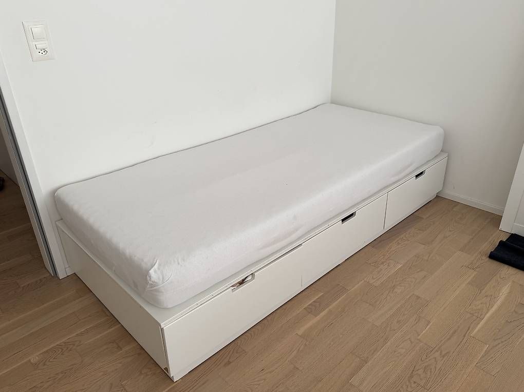 Letti: IKEA Bett mit 3 Schubladen – Usato da Basel venduto da DanWa 1
