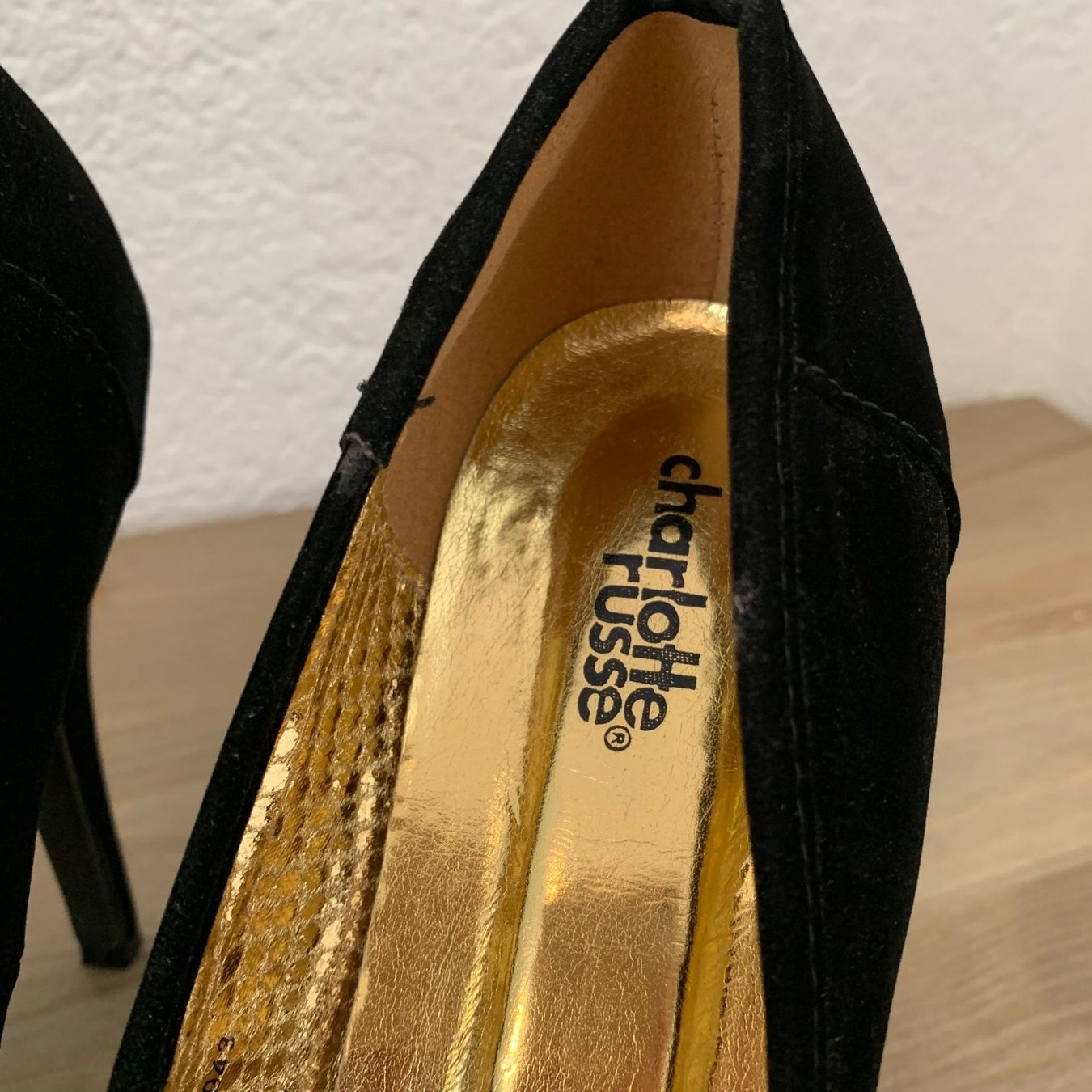 Scarpe da donna: Charlotte Russe Pumps Gr. 8 / 38.5 – Usato da Fislisbach venduto da KolibriSecondhand 3