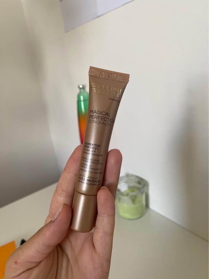 Make-up: correttore concealer eveline 02 medium anti-fatigue – Usato da Balerna venduto da AnnadiBalerna 1