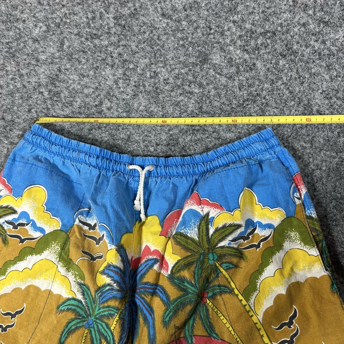 Pantaloni: 1980 short cotton  – Usato da La Sagne NE venduto da Matlasape 3