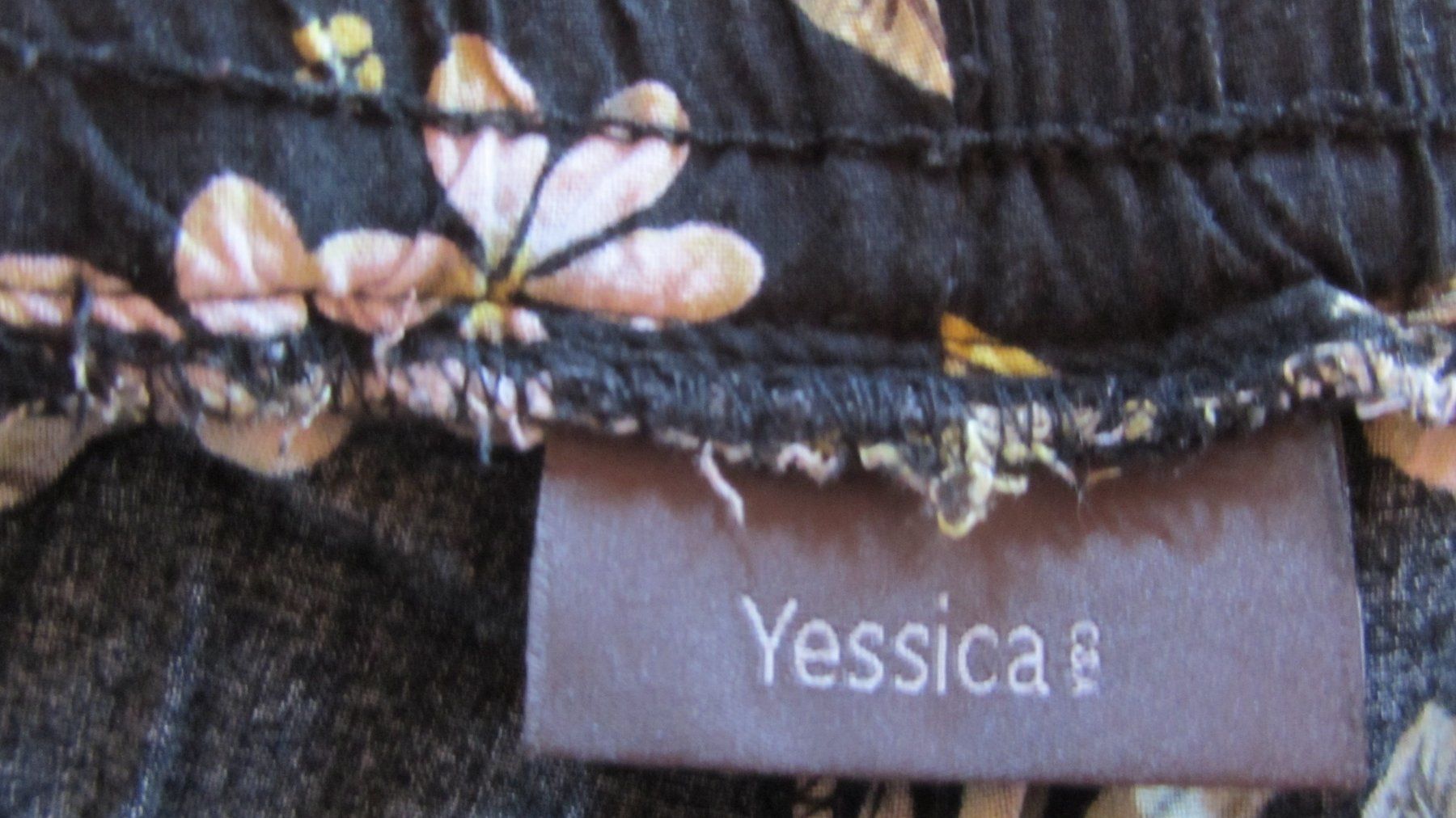 C&A Pantaloni: pantalon 3/4 pour l'été 38 – Usato da Oberried FR venduto da berg04 2