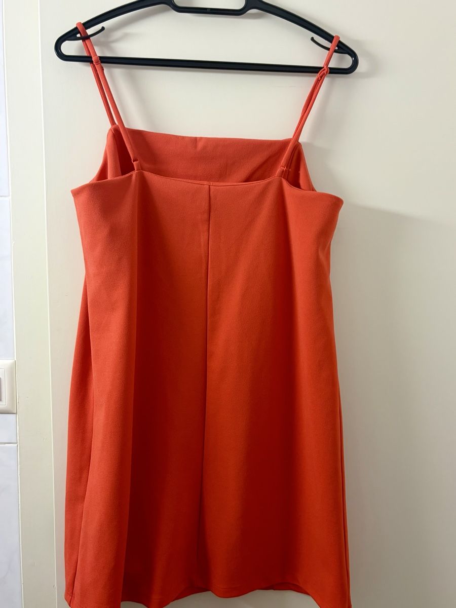 H&M Kleider: H&M orange mini dress - Medium – Neu und originalverpackt aus Fribourg von spy_67zb 1