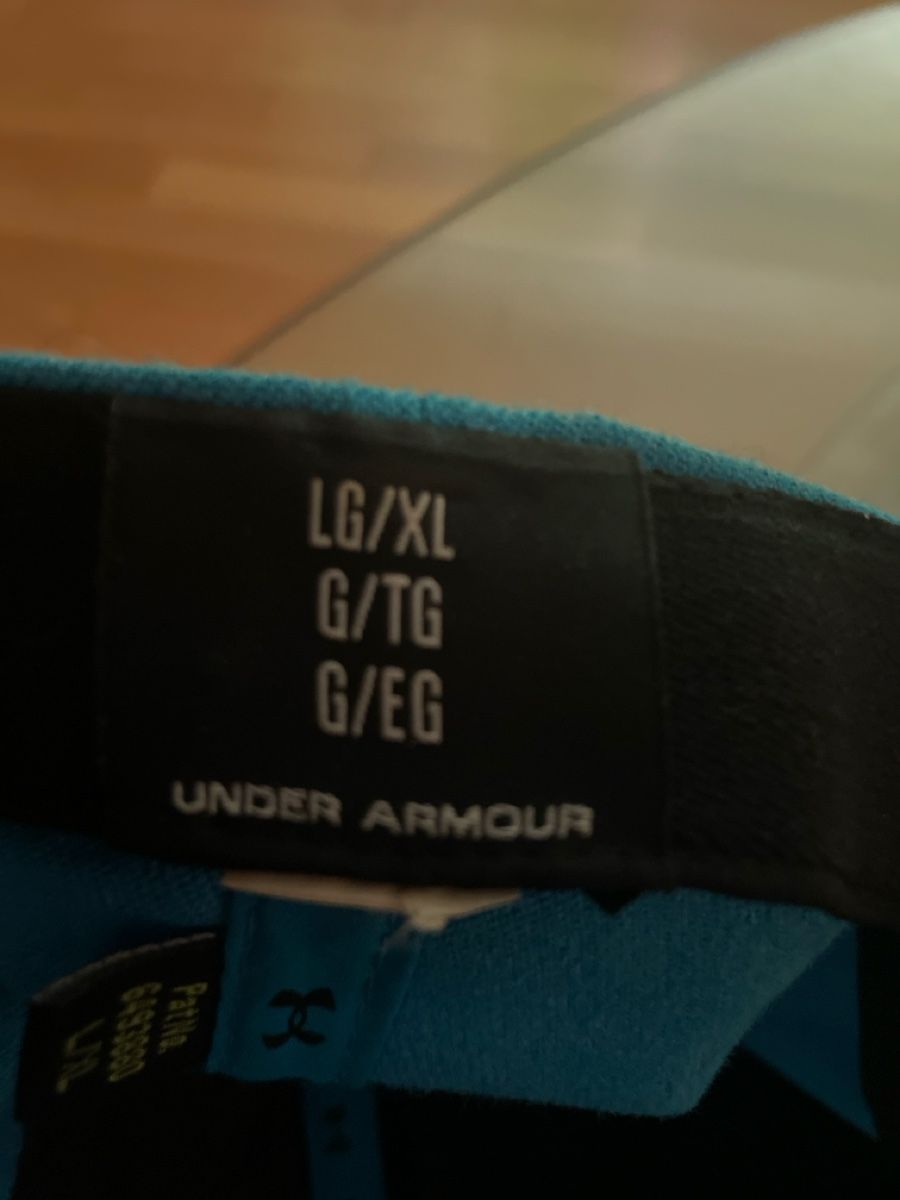 Altro in  Abbigliamento & Accessori: Under Armour Cap, hellblau/schwarz, neuwertig, Grösse S – Usato da Uttigen venduto da Saurer33 2