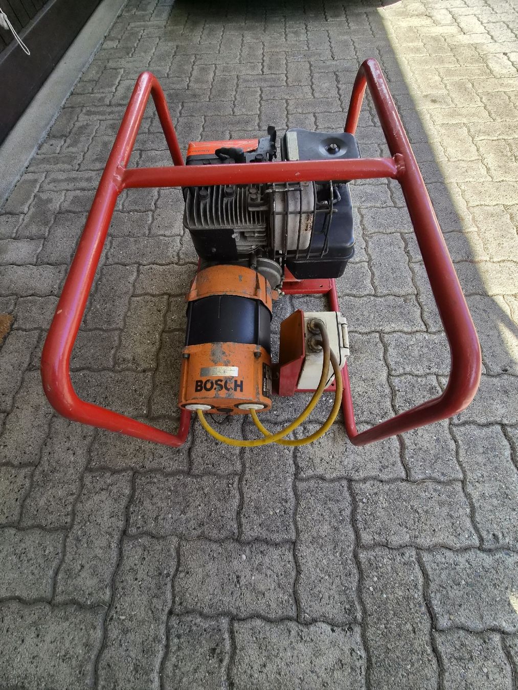 Bosch Stromgeneratoren: Notstromagregat Generator – Gebraucht aus Matten b. Interlaken von Gea 2