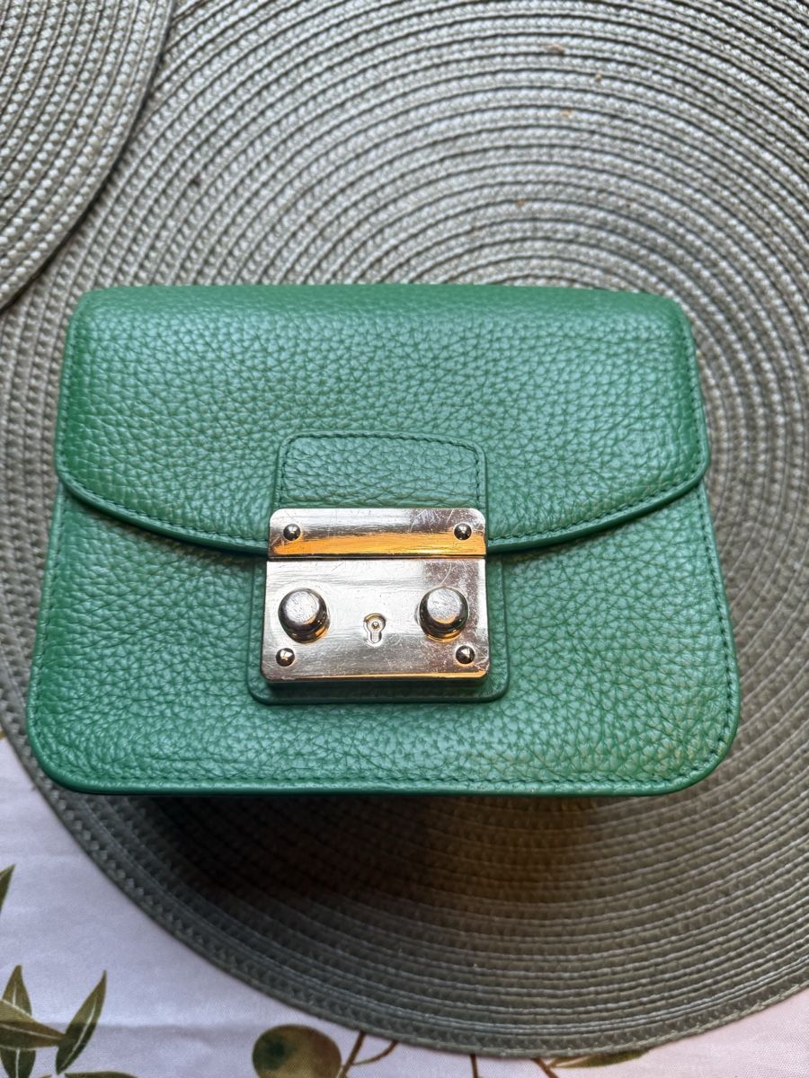 Borse da donna: Green cross bag – Usato da Pully venduto da vik_2mrb 3