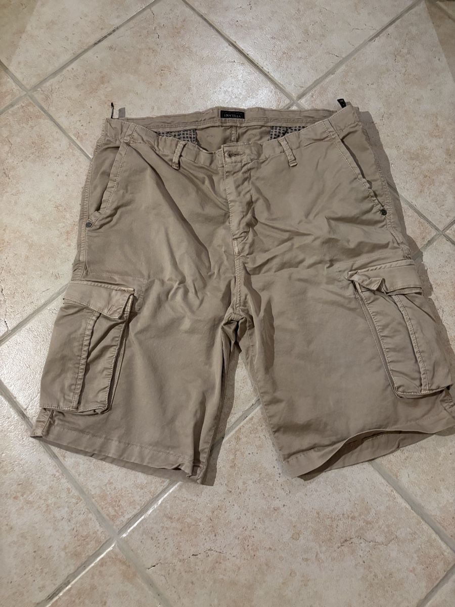 Pantaloni: short taille XL – Usato da Blonay venduto da Ollorvi