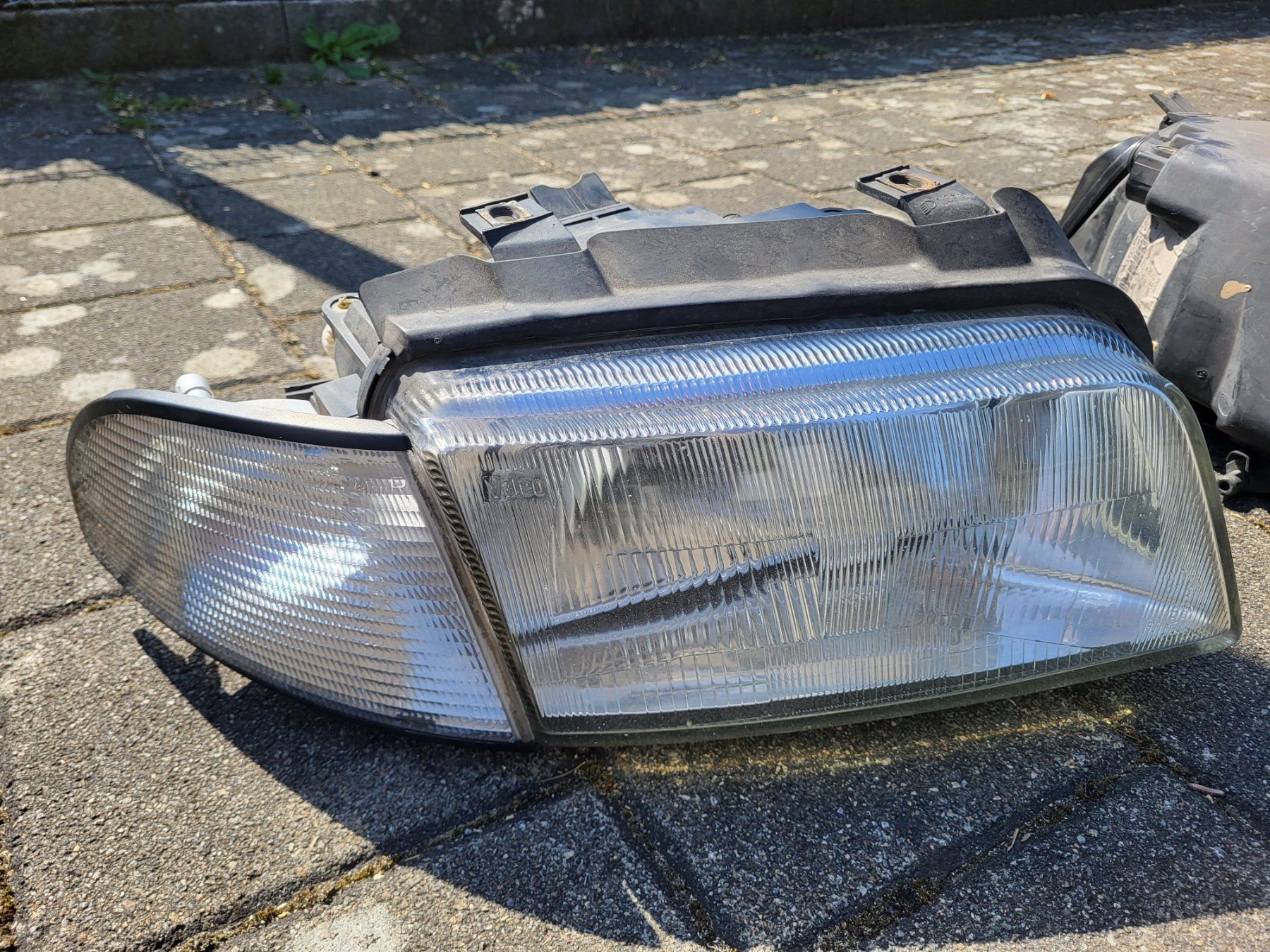Audi Fari: Audi A4 Scheinwerfer – Usato da Eschenz venduto da Bicco1 1