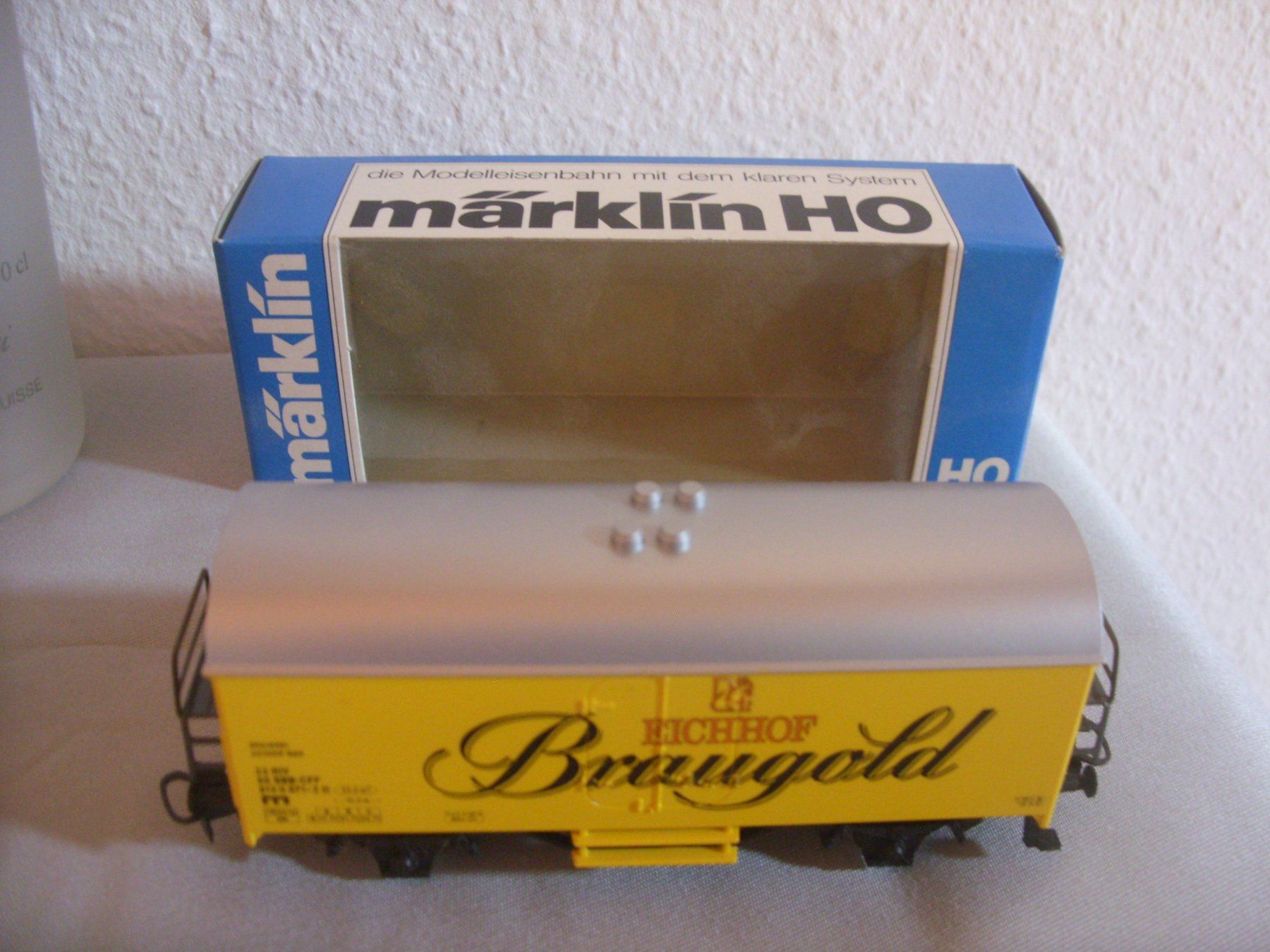 Märklin Modelleisenbahnen: Märklin H0 Bierwagen Eichhof Braugold WS – Gebraucht aus Untersiggenthal von Gumel50 8
