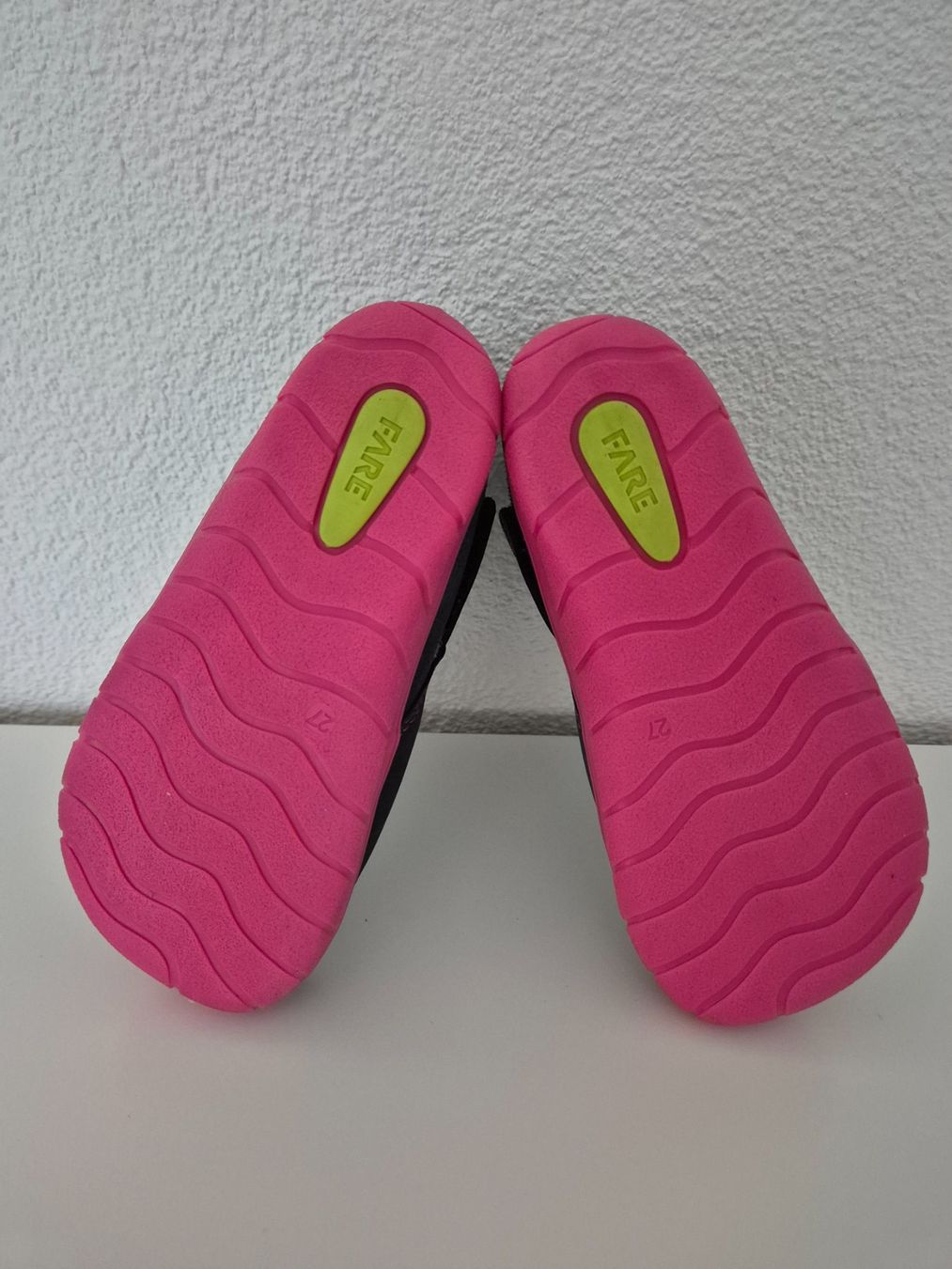 Scarpe per ragazze: Barfussschuhe Fare Gr. 27, neu! – Nuovo e nell'imballaggio originale da Pfäffikon SZ venduto da Ka6ka 2