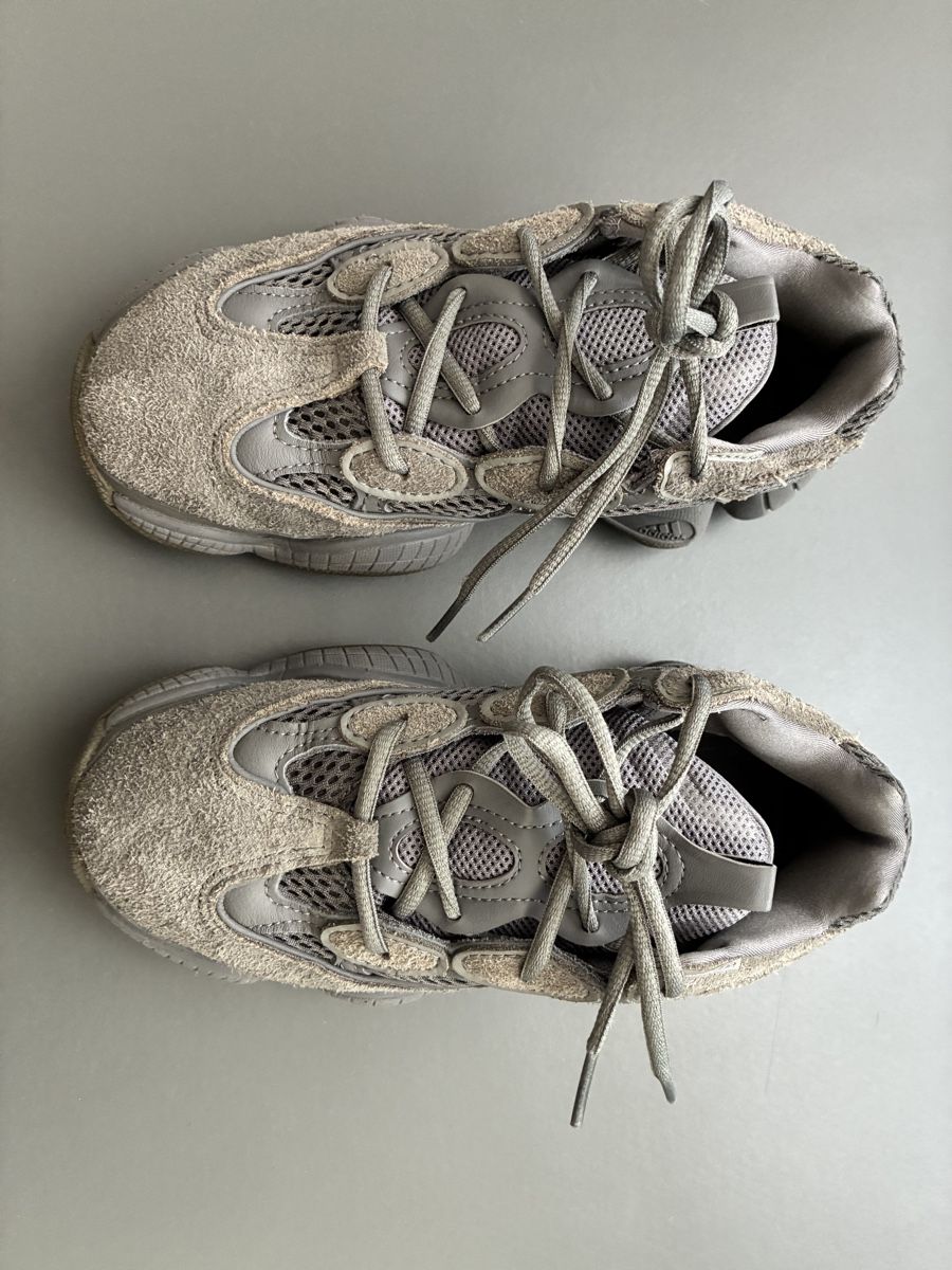 Adidas Herrenschuhe: Adidas Yeezy 500 Schuhe – Gebraucht aus Zürich von cla_pm5d 6