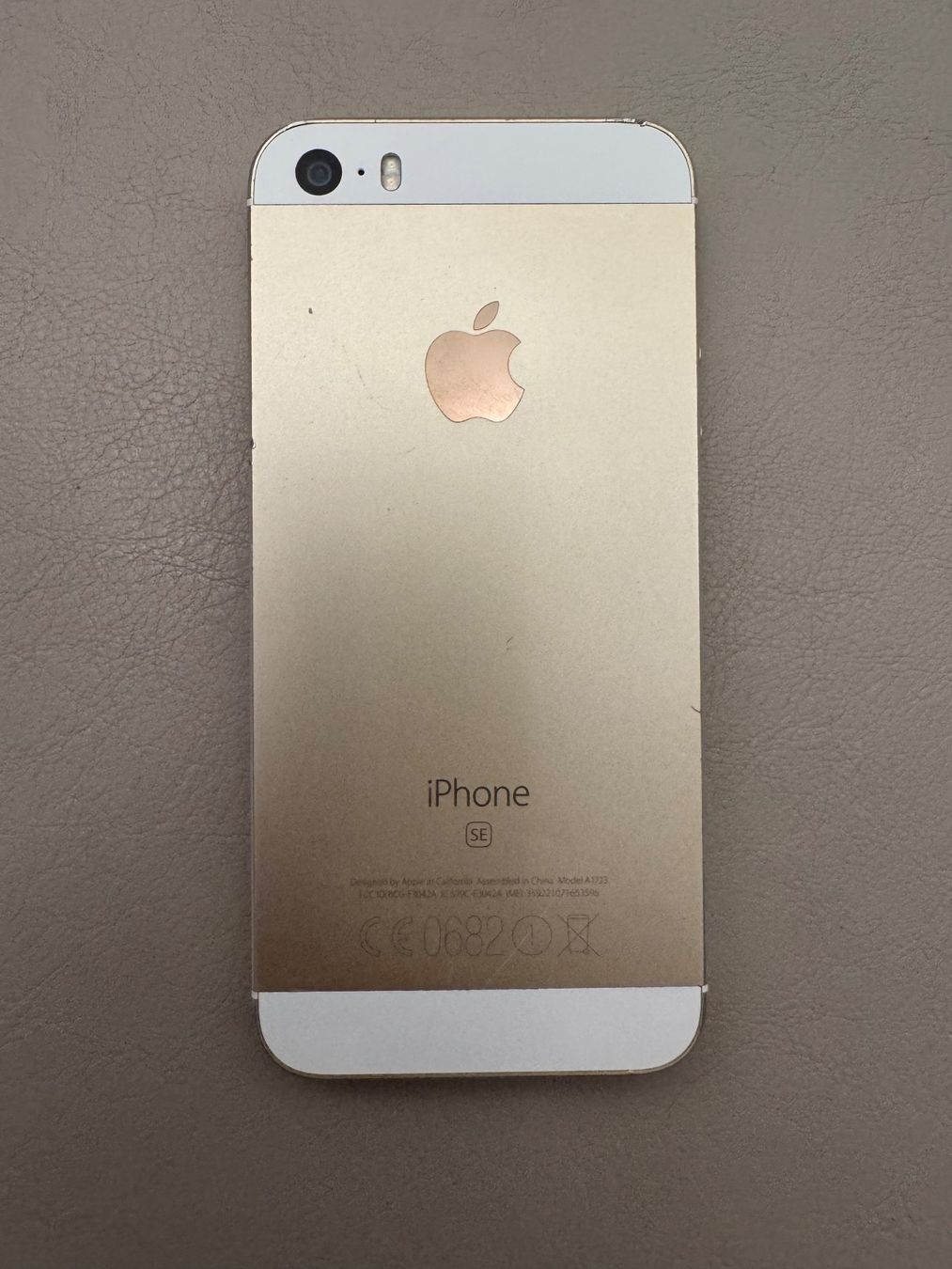 Apple Telefoni cellulari / Smartphones: iPhone SE – Usato da Adliswil venduto da Busys 3