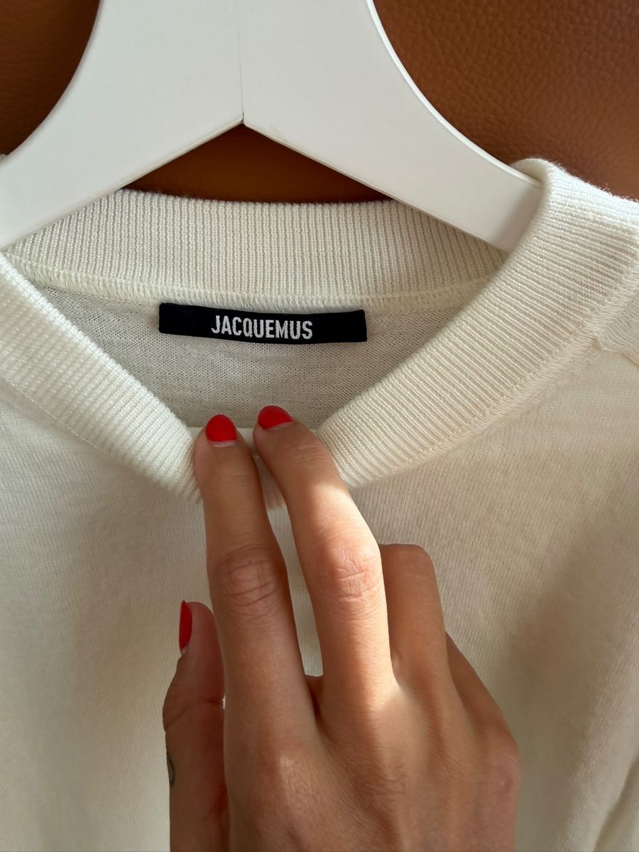 Jacquemus Maglioni & Felpe: Pull Jacquemus blanc brodé taille 36 neuf – Nuovo (secondo la descrizione) da Le Lignon venduto da maj_bn2k