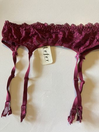 Porte-jarretelle neuf taille S