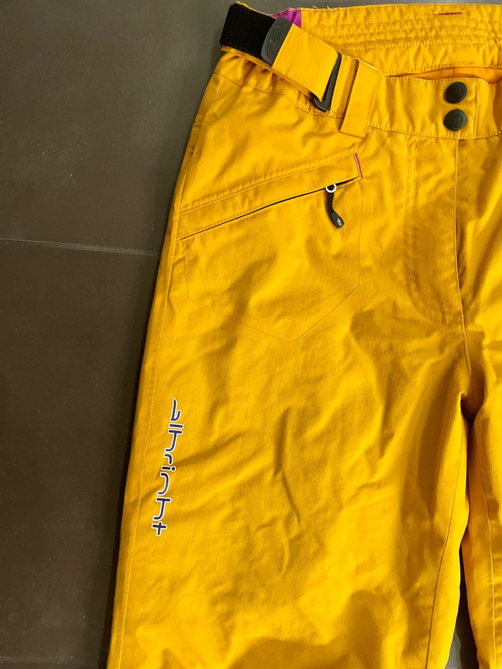 Albright Pantaloni: Coole Skihose von albright Grösse 152 – Usato da Fehraltorf venduto da Marlene4 1