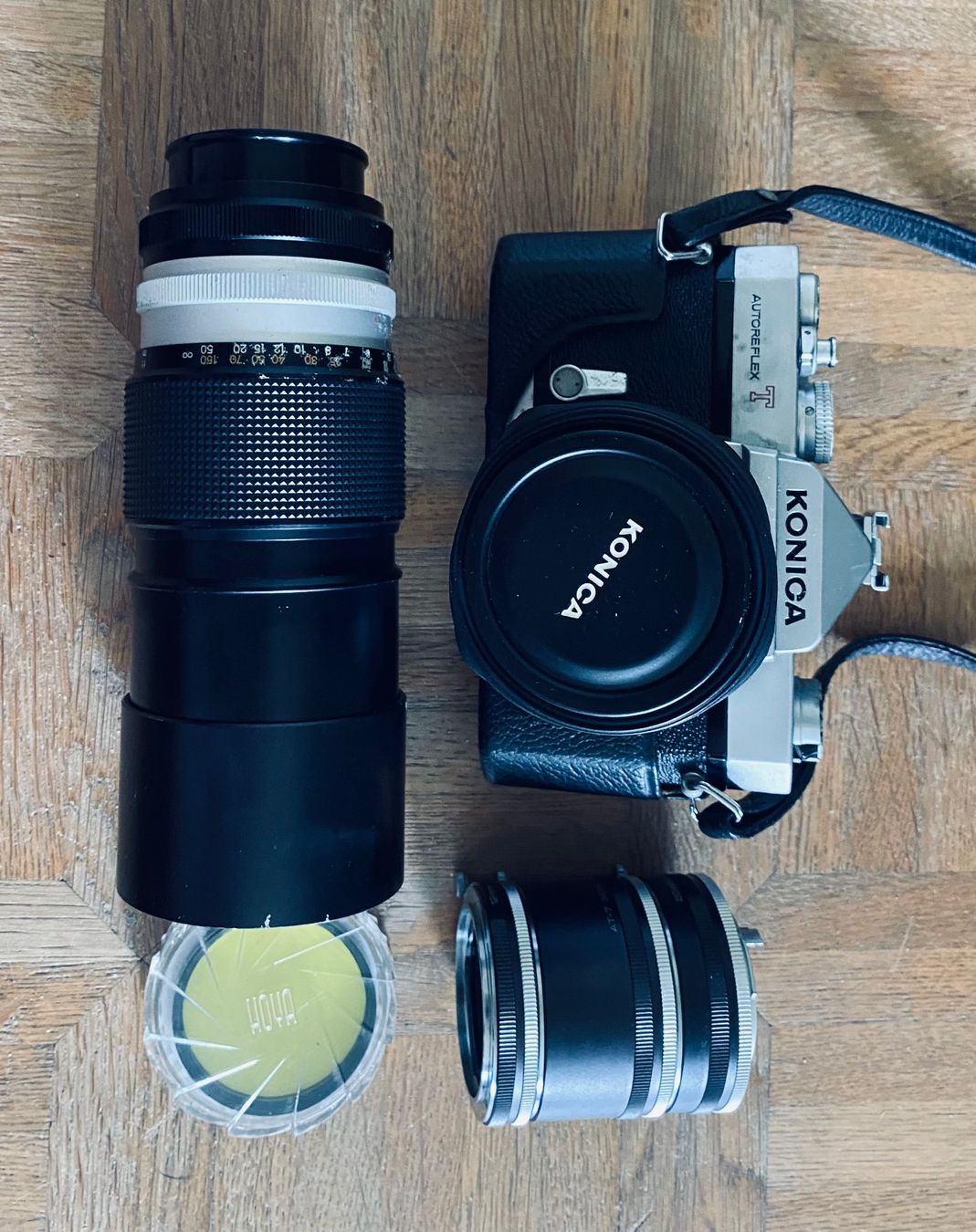 Konica Pellicole: Fotoapparat mit Zubehör – Usato da Küsnacht ZH venduto da hgr_pfw2 1