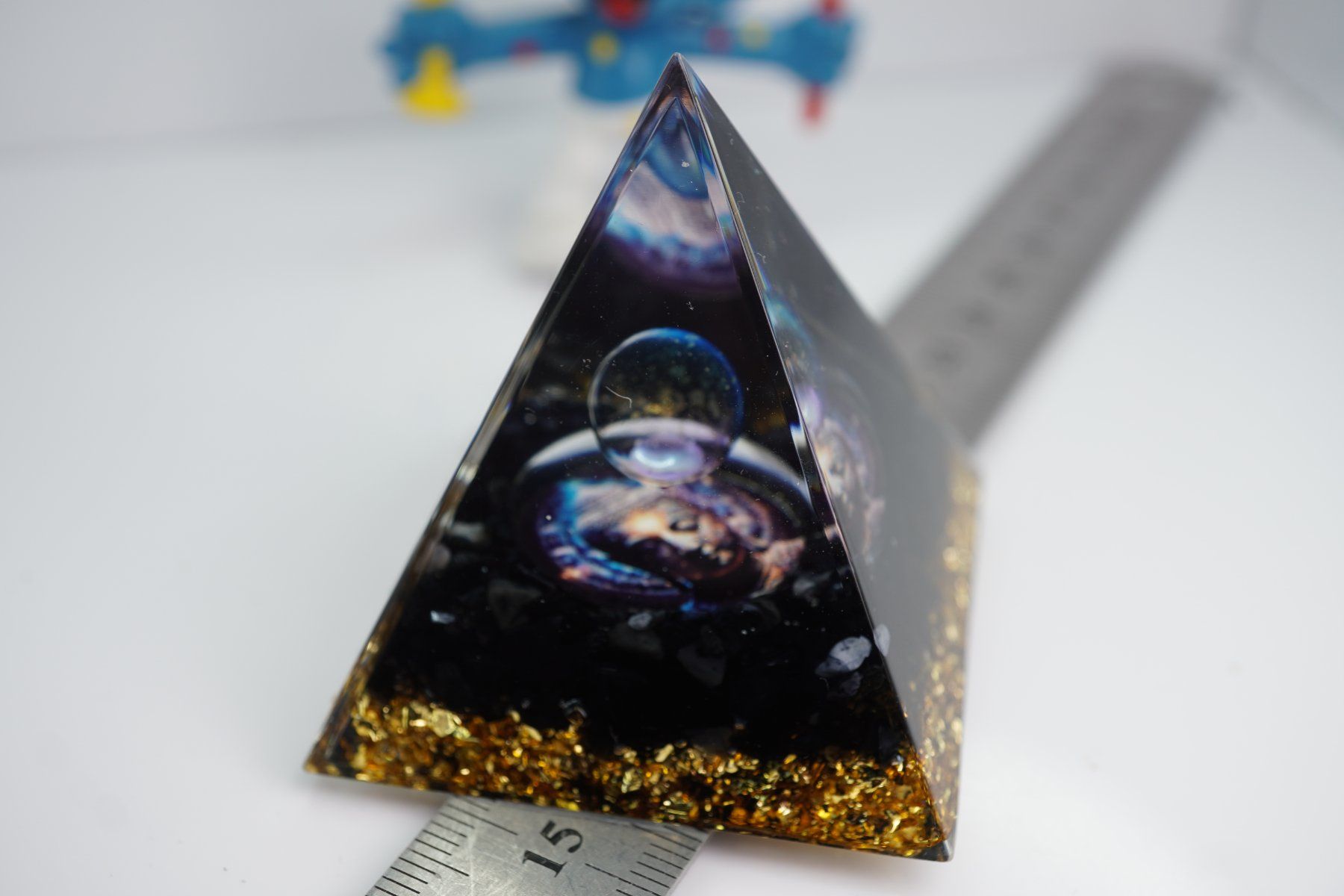 Minerali & Pietre curative: Turmalin Buddha    Orgonit - Pyramide 5 cm  ab 6.-  !! – Nuovo e nell'imballaggio originale da Eschenbach SG venduto da topstone 1