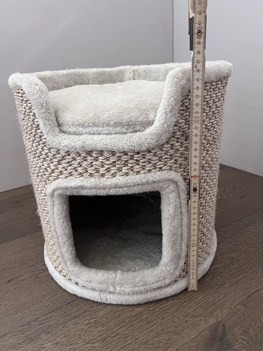 Arbres à chats: Kratzbaum Katzenhaus Beige – D'occasion à Horgen par laurakm 4