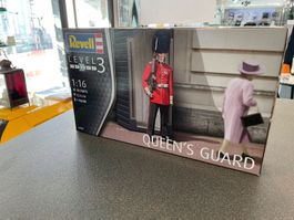 Revell 02800 Queen Elizabeth UK guard 1:16 🇬🇧
