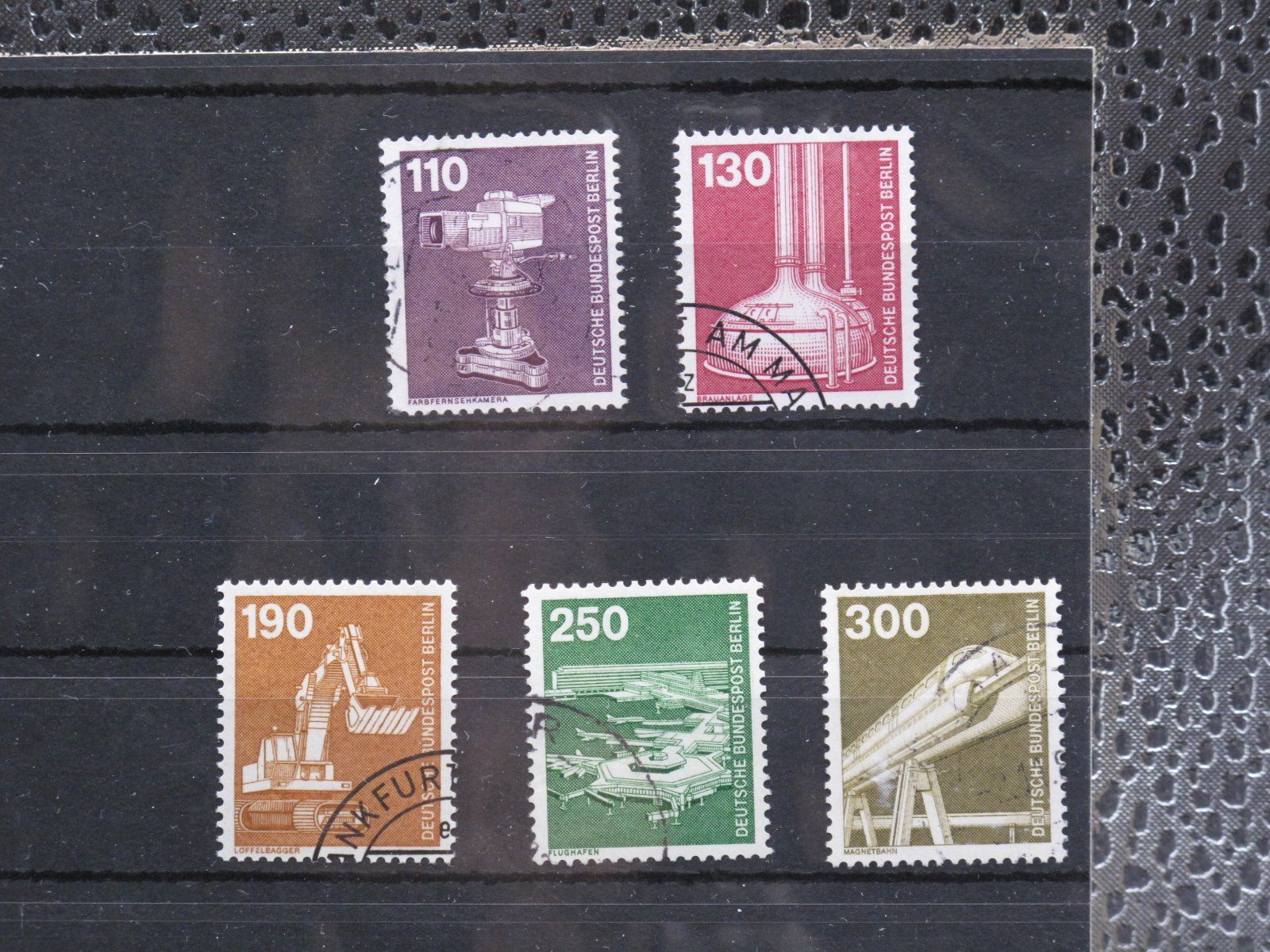Tutti i francobolli: Berlin 1982 Industrie Technik III gest – Usato da Wil SG venduto da fva01