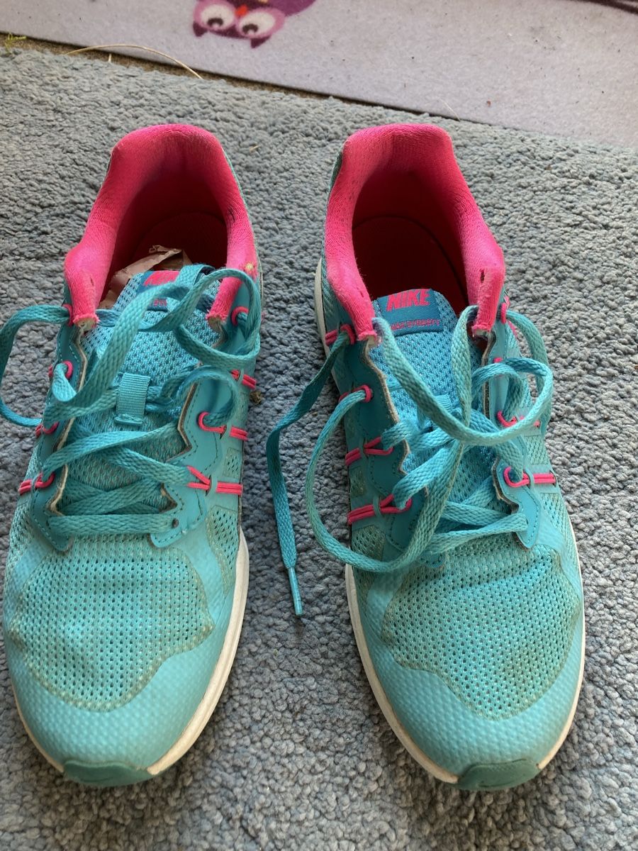 Nike Scarpe per ragazze: Nike Max Dynasty neuwertig – Nuovo (secondo la descrizione) da Wetzikon ZH venduto da Kohle3