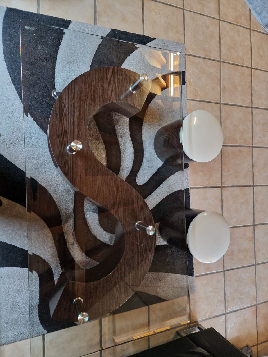 Tables: Design-Couchtisch mit Glasplatte – D'occasion à Weisslingen par Luigi_25 2