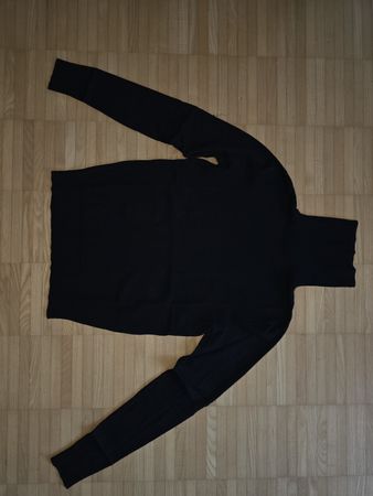 Schwarzer Rollkragenpullover, Grösse XS