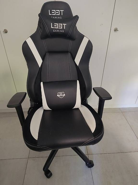 Poltrone: L33T GAMING - Fauteuil gaming – Usato da Petit-Lancy venduto da chevalier
