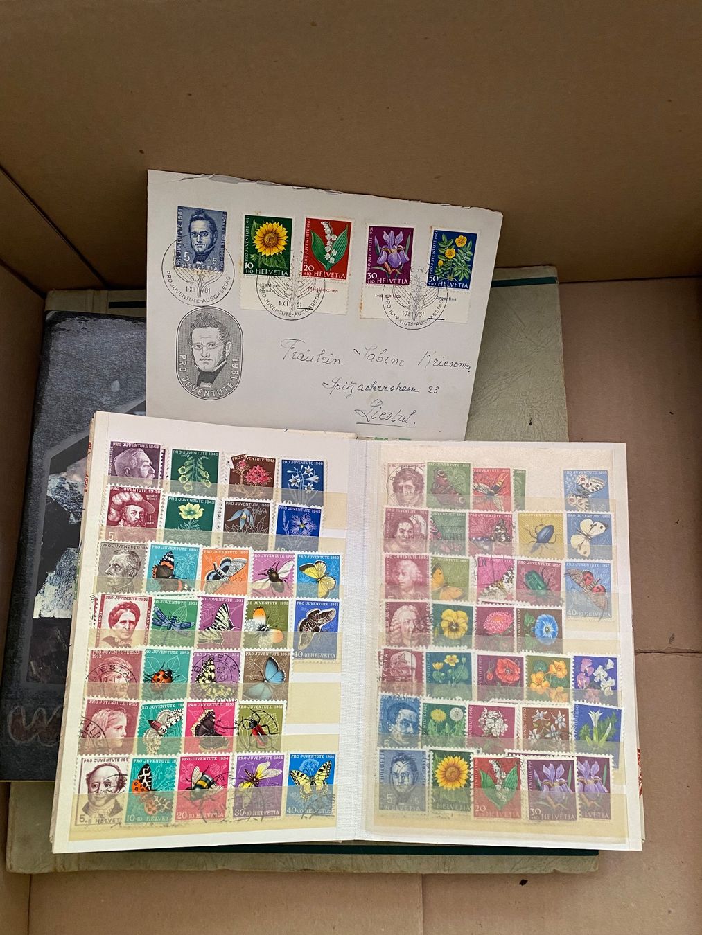 Tous les timbres: Grosse Briefmarkensammlung, Schweizer&internationanle Marken – D'occasion à Liestal par nmk9 2