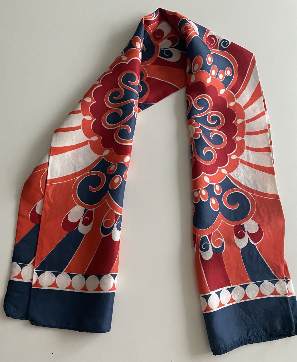 Foulard & Sciarpe: Seiden Schal 🌸 – Usato da Opfikon venduto da Luis144
