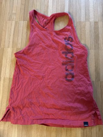 Rotes Adidas Training Top - Grösse XS