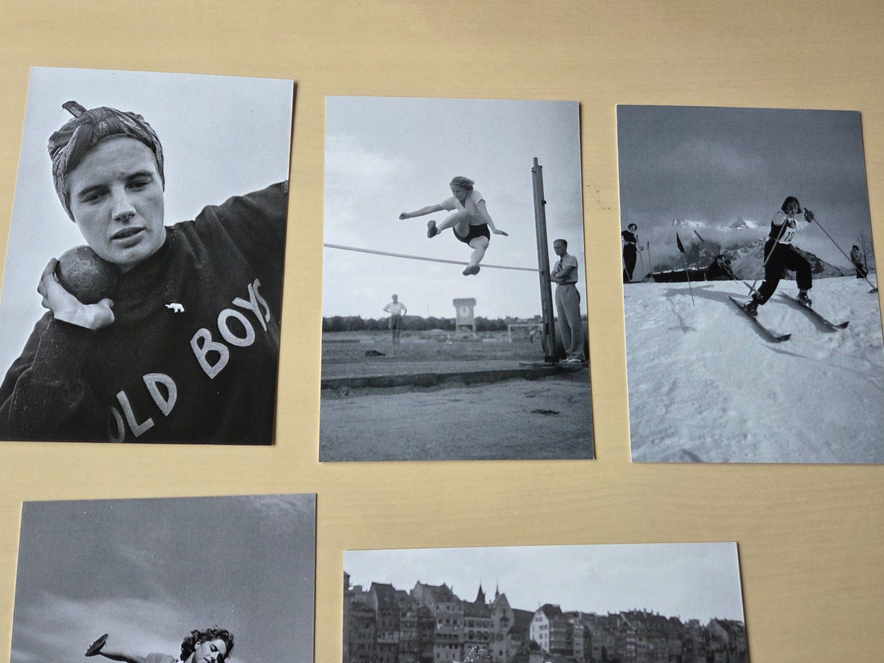 Cartoline postali: Frauensport, Ansichtskarten, Basler Rheinsporttage – Usato da Liestal venduto da ITOlio 3