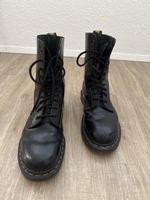 Doc Martens in Black