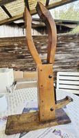 Antiker Sattler Klemmbock aus Holz