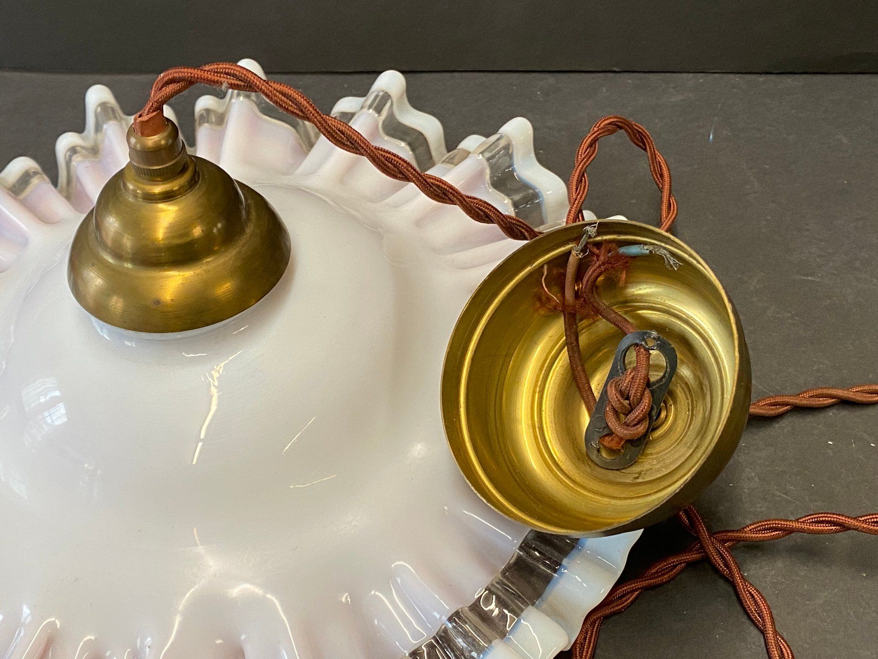 Lampade: Wunderschöne Seltene Jugendstil Lampe Opalinglas & Messing – Usato da Schaffhausen venduto da vintageville 9